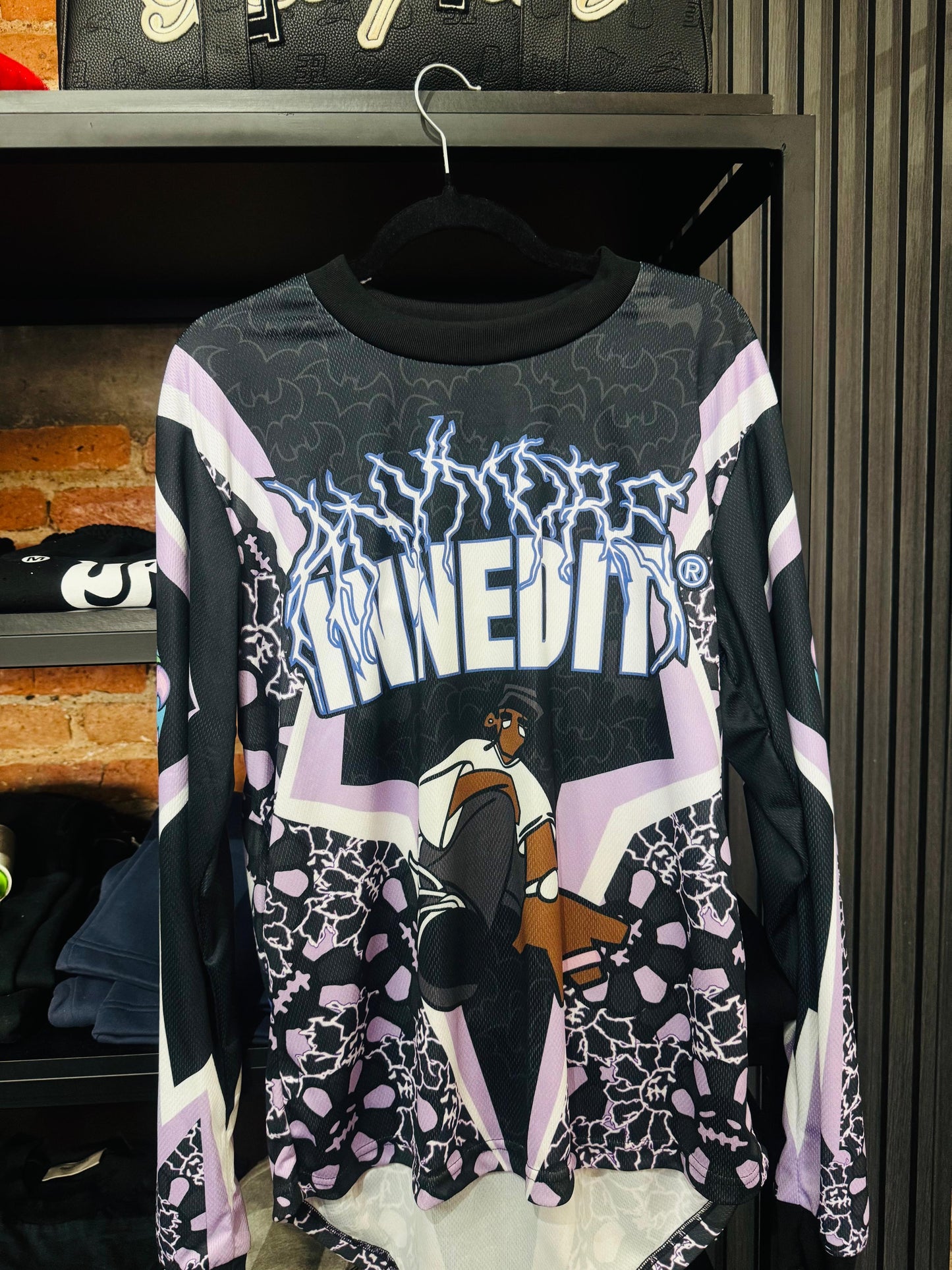 INNEDIT - JERSEY MORADA ANNYMORE