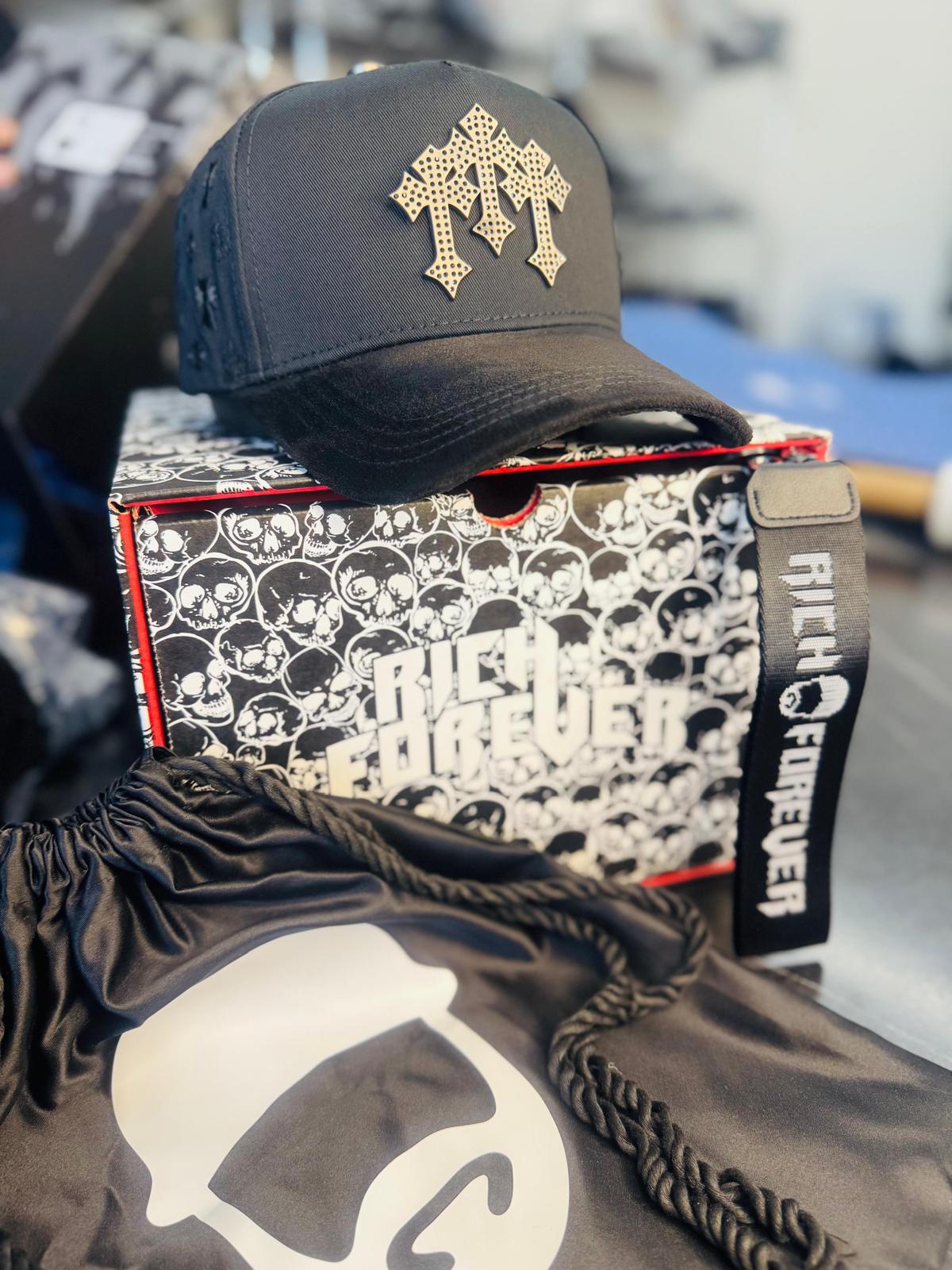 CHROME FULL BLACK BARBAS HATS