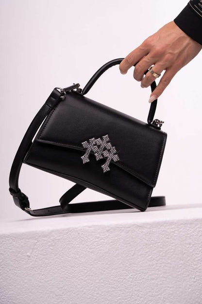 BOLSA NEGRA CHROME X BARBAS HATS