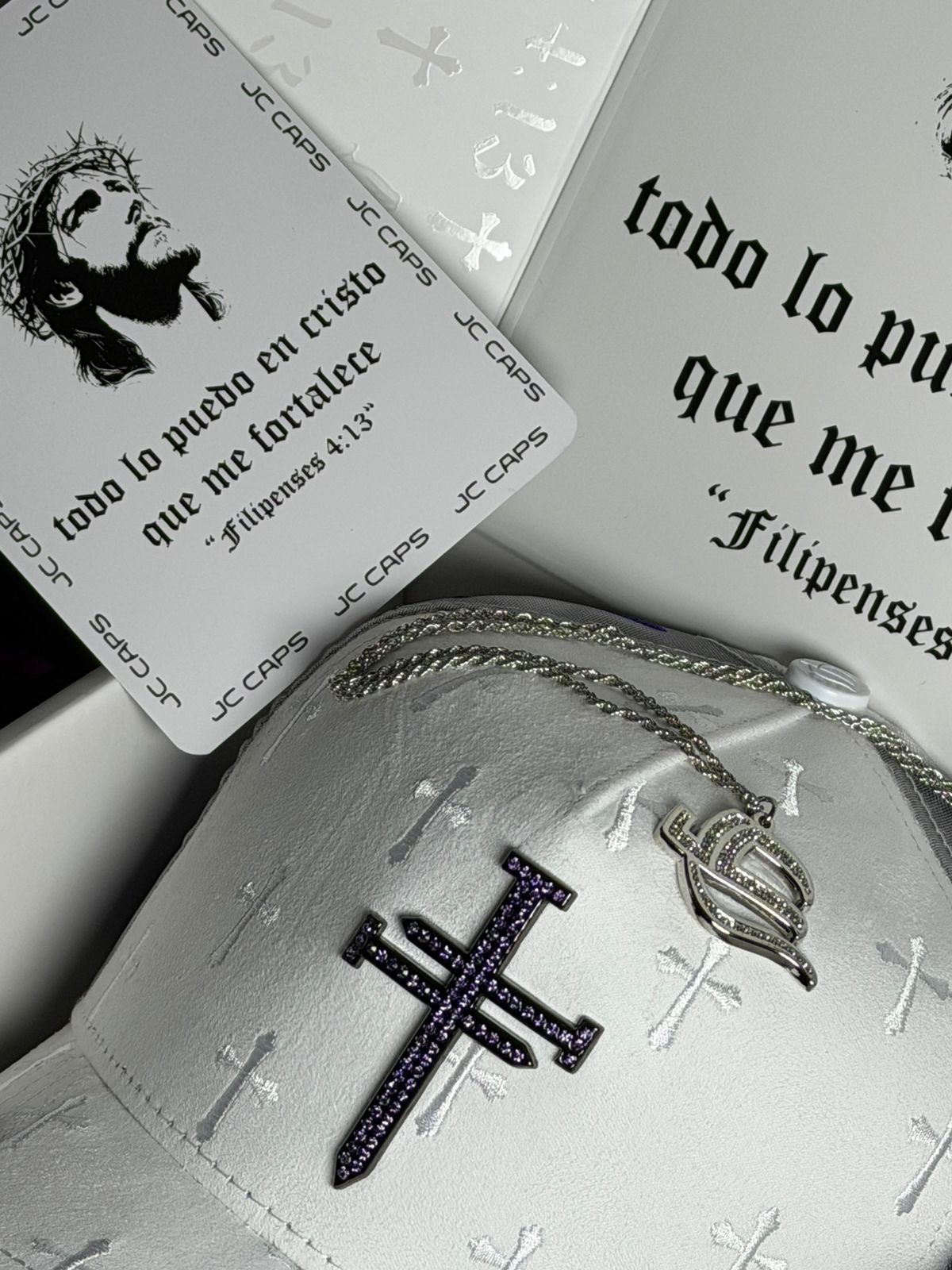JC CAPS - FILIPENSES 4:13 BLANCA FULL SET
