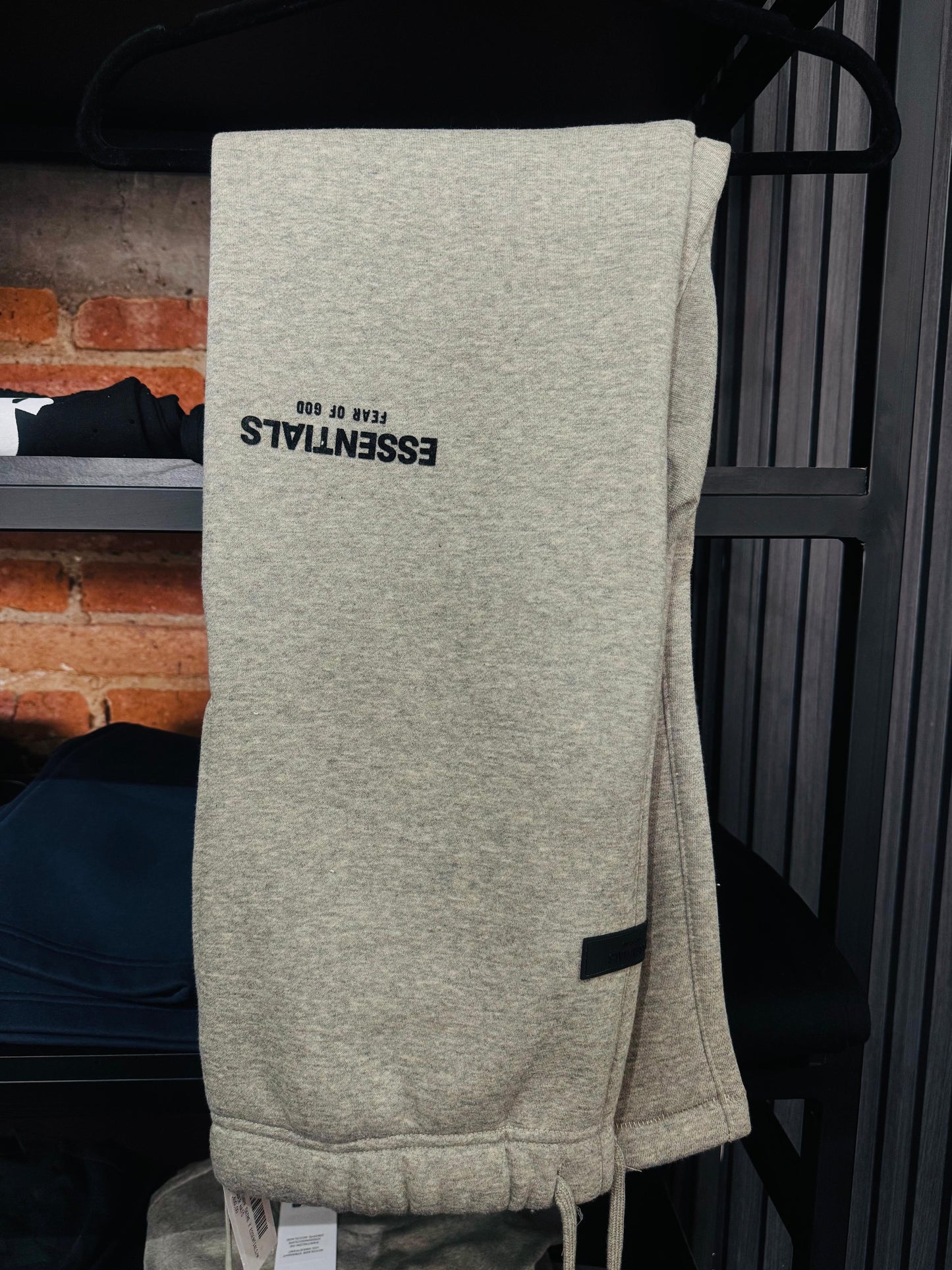 ESSENTIALS - PANTS DARK OATME